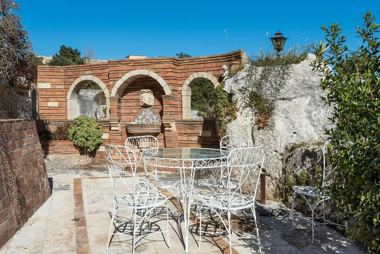 La Latomia Villa Nei Pressi Del Teatro Greco Syracuse